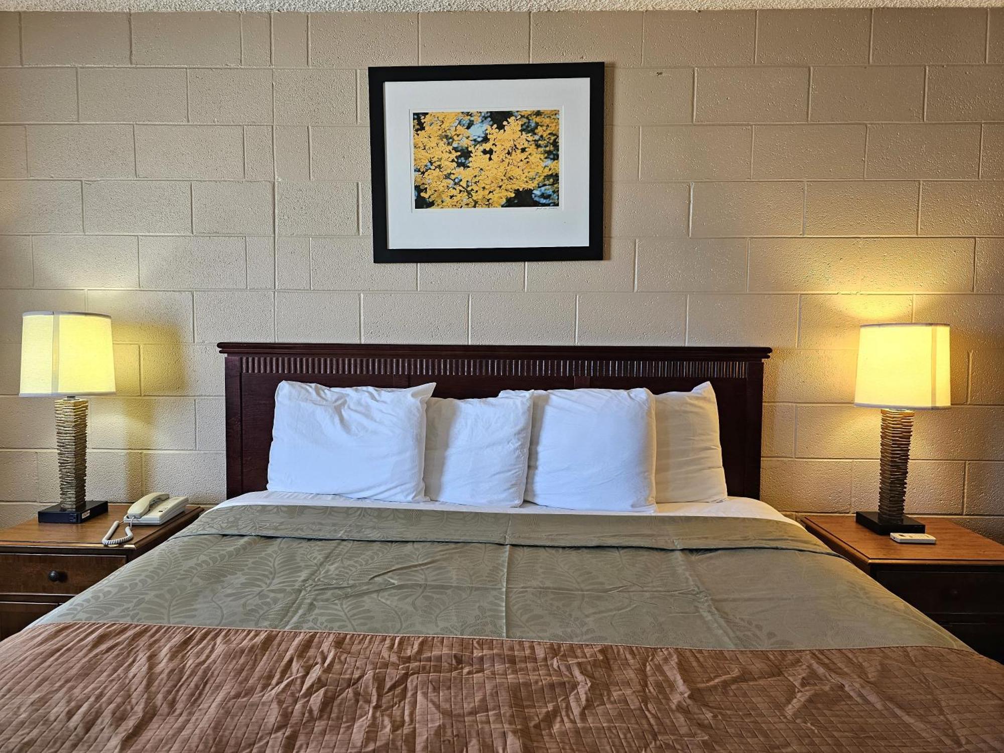 1St Choice Inn Of Роулинс Экстерьер фото